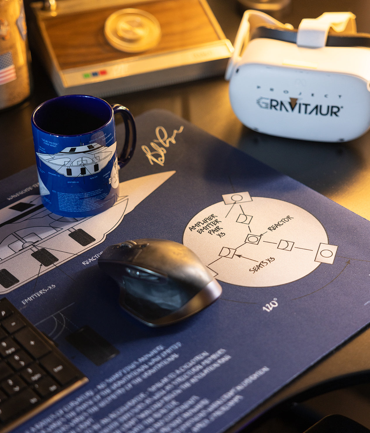 DESKTOP MAT: The Sport Model Collection Blue