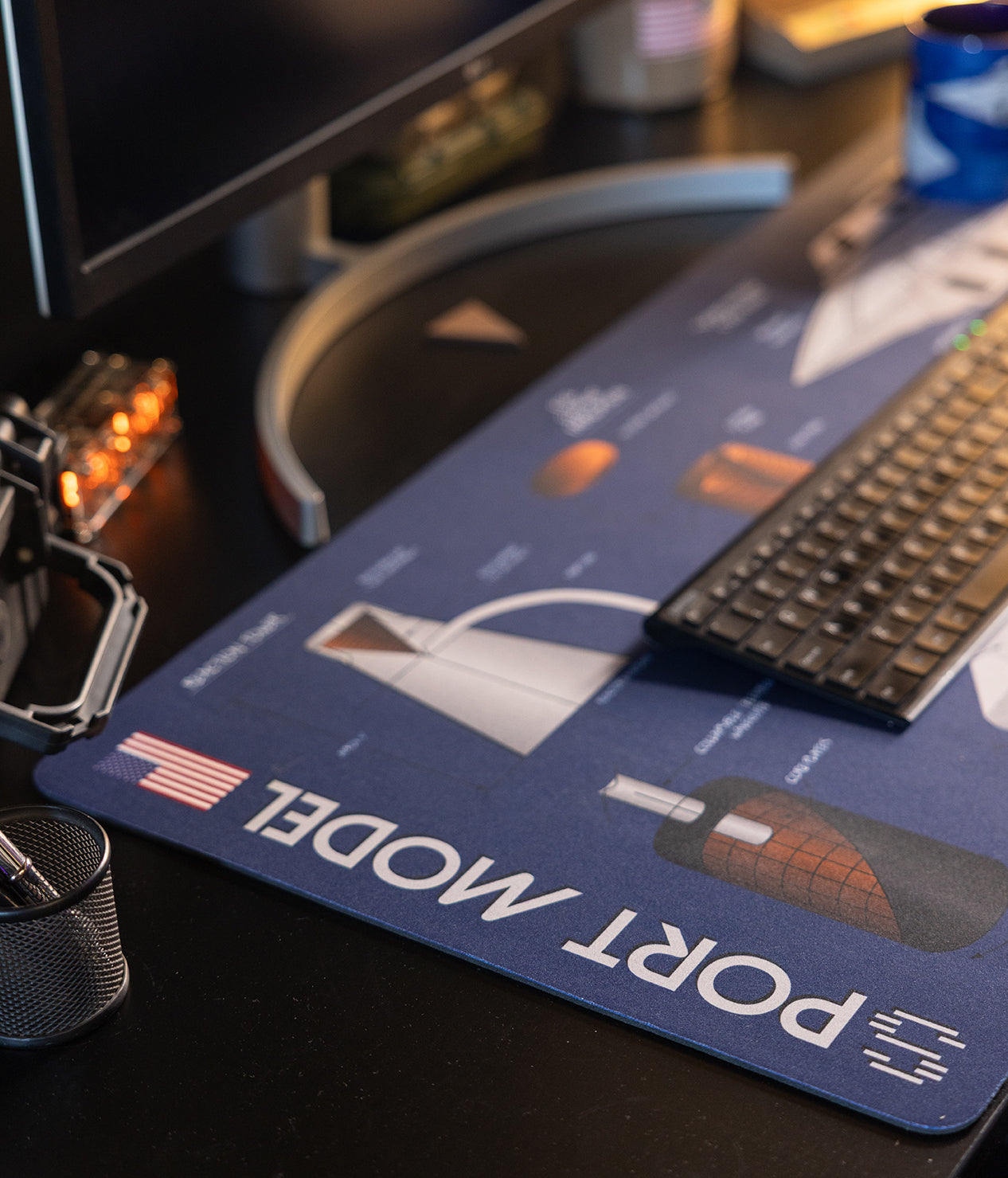 DESKTOP MAT: The Sport Model Collection Blue